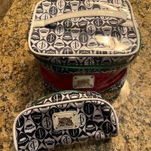 JUICY COUTURE TRAVEL MAKEUP CASE WITH BRUSHES MINI CASE